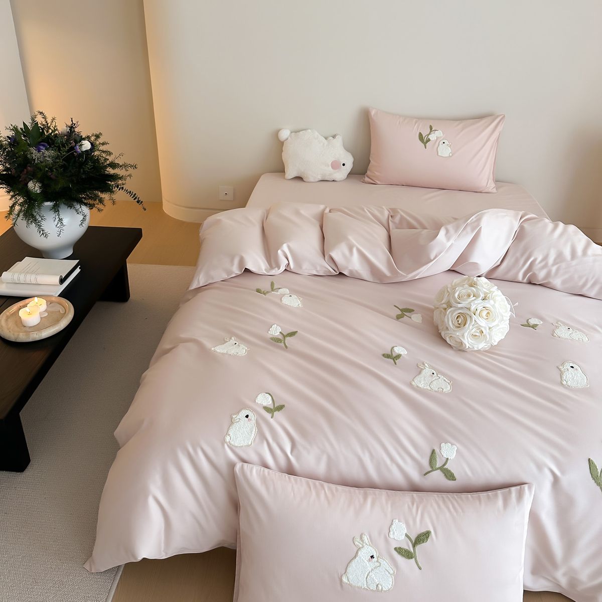 Wholesale INS Style Girly Cartoon Towel Embroidery Pure Naked Sleep 100% Long-Staple Cotton Four-Piece Set_maomaolike.com