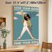 Retro Music Performer Painting Poster, Vintage-style Graphic Poster, Artistic Design Featuring Vinyl-headed Performer, Musical Notes And Inspirational_maomaolike.com