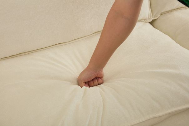 No Armrests For Two People_maomaolike.com