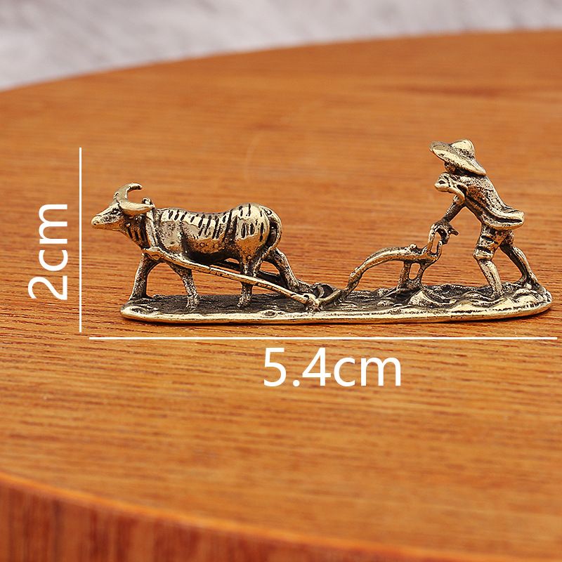 Old Cow Ancient Rural Farming Farmer And Ox Figurine Desktop Decoration Small Brass Metal Craft_maomaolike.com