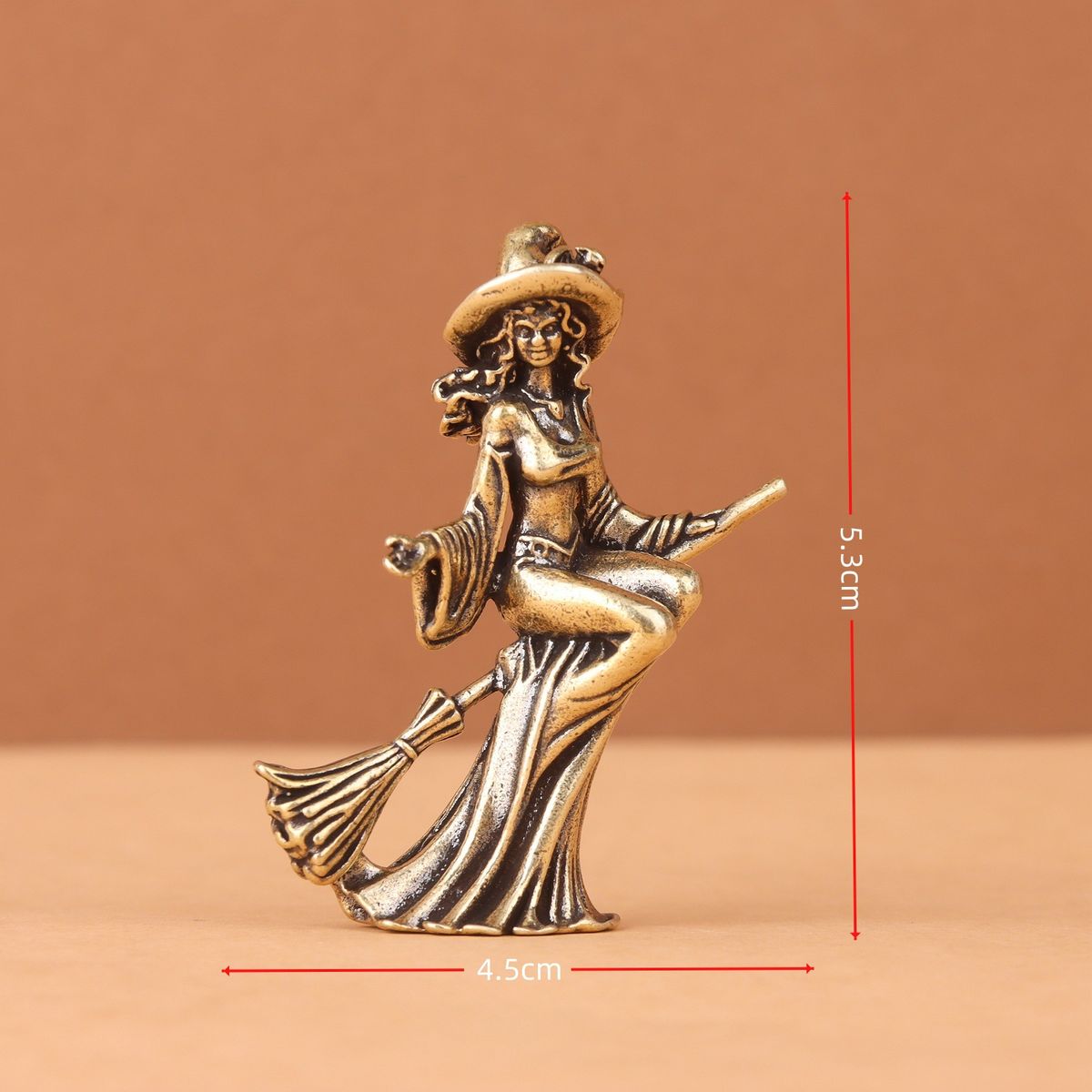 South Asian Brass Witch Figurine Statue With Broom Element, Decorative Metal Craft Ornament For Household Desktop Layout
_maomaolike.com