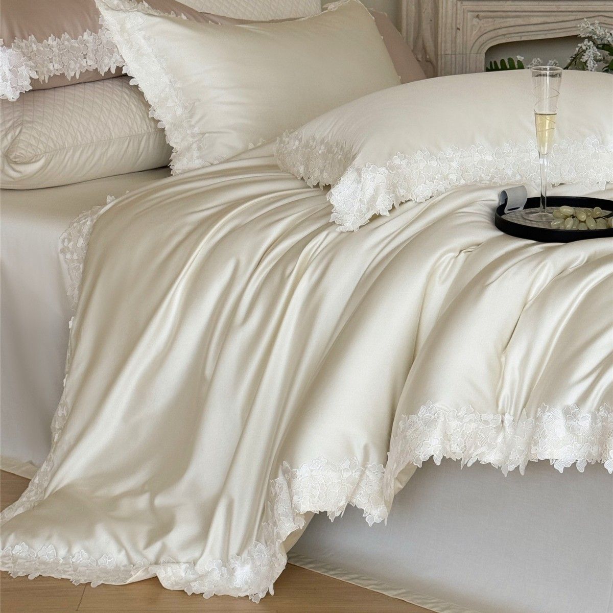 French High-End Lace Skin-Friendly Naked Sleep Grade Bedding With Premium Feel, Ultra-Fine Denier Tencel Cotton Four-Piece Set By_maomaolike.com