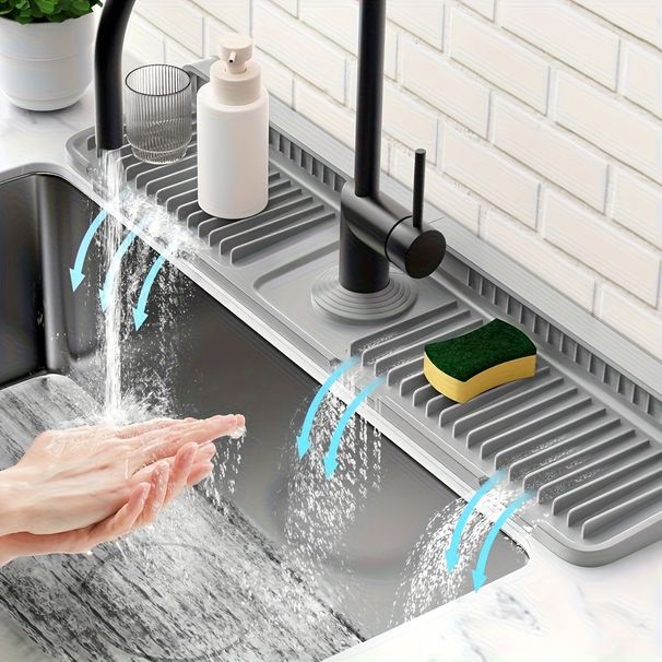 Modern Kitchen Sink With A Foldable Splash Guard Featuring A 7° Inclined Design For Drainage. The Mat Has A Water‑repellent Texture On The Surface, Wi_maomaolike.com
