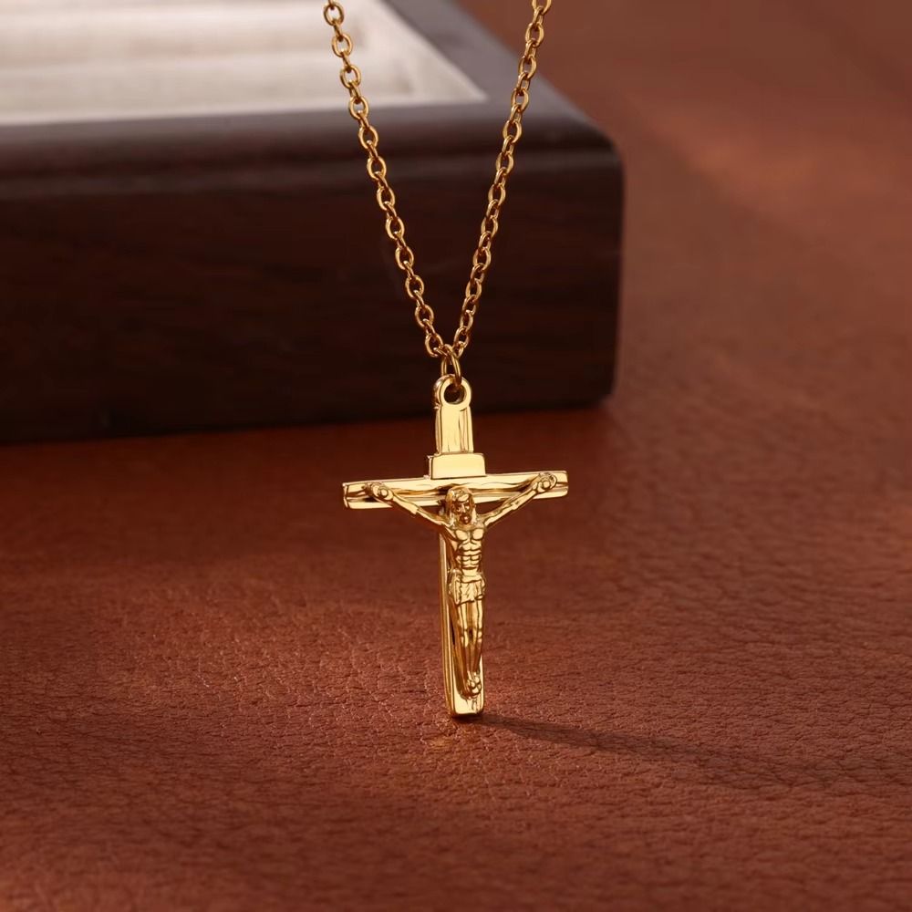 Four Leaf Clover Stainless Steel Necklaces For Women Green Zircon Gold Color Quality Jewelry Pendant Necklace Gift Free_maomaolike.com