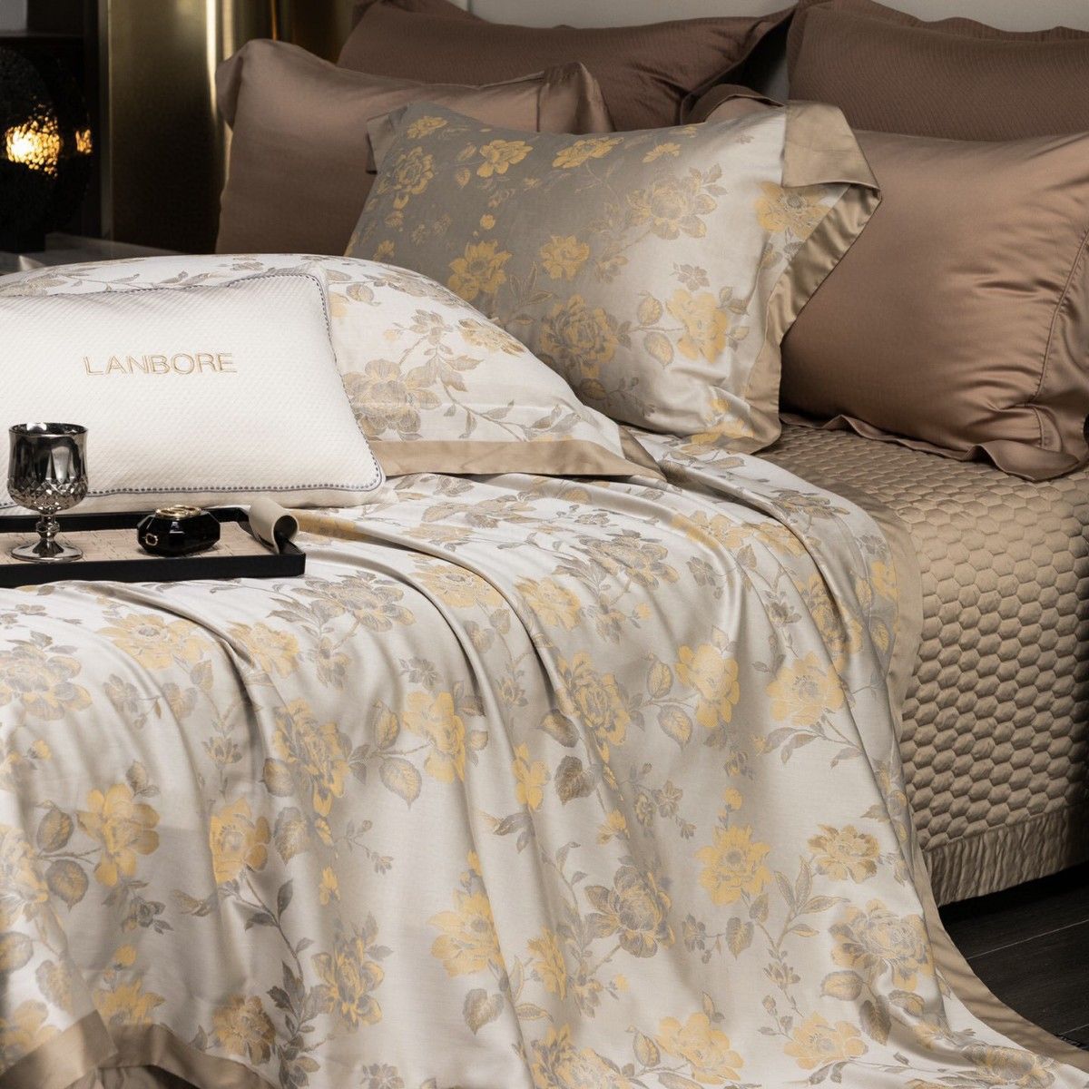 American Style Light Luxury High-End Yarn-Dyed Jacquard Four-Piece Set Silky Soft Naked Sleep Duvet Cover Bed Sheet Bedding_maomaolike.com