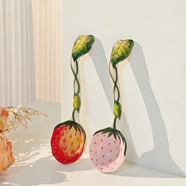 Two Ceramic Strawberry Spoons, Hand-painted Underglaze Color Mixed Soup Spoons, Household Soup Spoons, Dessert Spoons_maomaolike.com