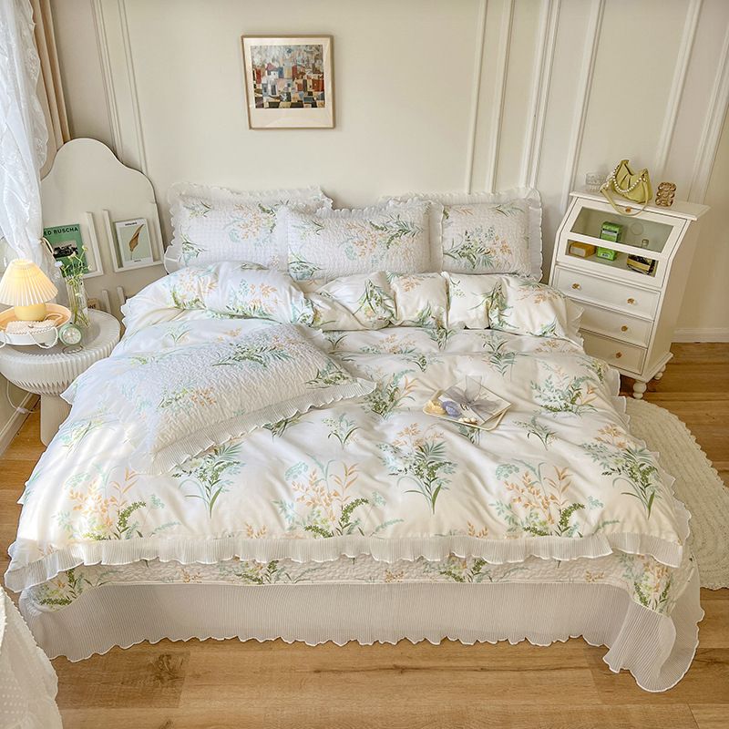 Pure Cotton Four-Piece Princess Style Ruffled Edge Thickened Quilted Three-Piece Bed Cover Bedding Set_maomaolike.com