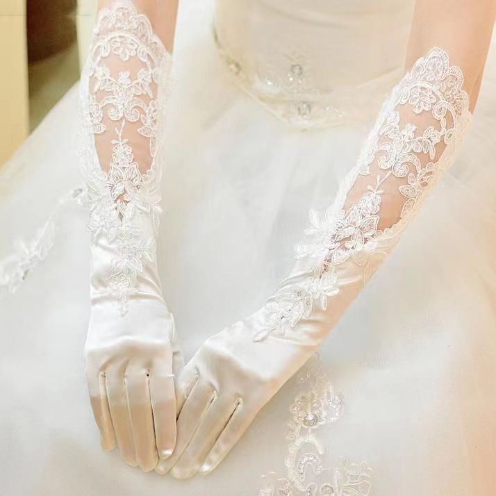 Unisex Luxury long lace cutout sequin embroidered wedding glove bag refers to a white dress wedding accessory_maomaolike.com