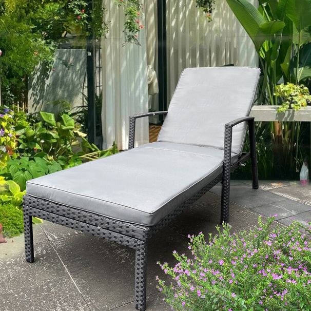 Outdoor Patio Lounge Chairs Rattan Wicker Patio Chaise Lounges Chair_maomaolike.com