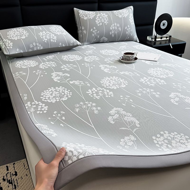Class A Jacquard Ice Three-Piece Set Summer Cool Silk Air Conditioning Washable Cooling Bed Sheet Style Soft Mat_maomaolike.com