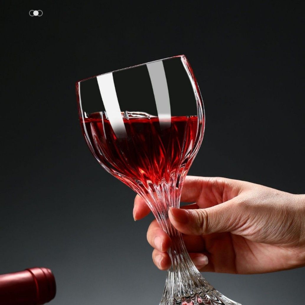 Light Luxury Gold-Embossed Red European Retro Goblet Box Housewarming Gift Crystal Wine Glass Set_maomaolike.com