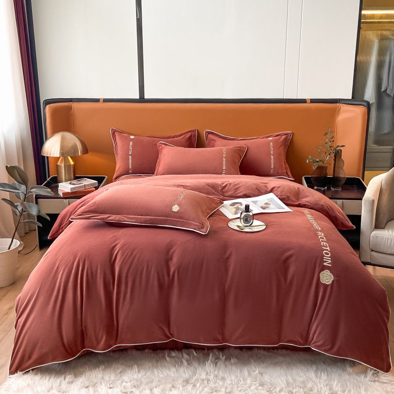 Light Luxury High Weight Full Matte Milk Four-Piece Set High-End Baby Infant Velvet Bed Sheet Duvet Cover Wholesale Trade_maomaolike.com