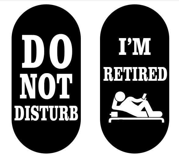 Unisex socks DO NOT DISTURB I AM RETIRED_maomaolike.com