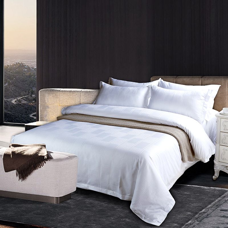 Bedding Manufacturer Wholesale Cotton Satin Duvet Cover Embroidered Hotel Three-Four-Piece Set Pure White_maomaolike.com
