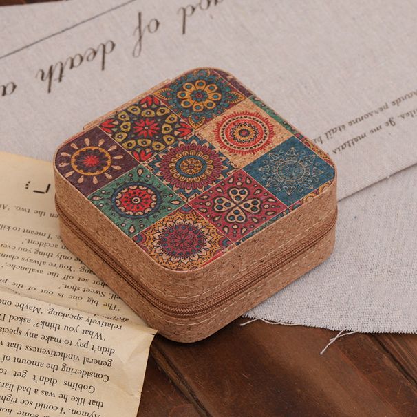 Retro High-End Cork Jewelry Portable Travel Earrings Ring Necklace Storage Box_maomaolike.com