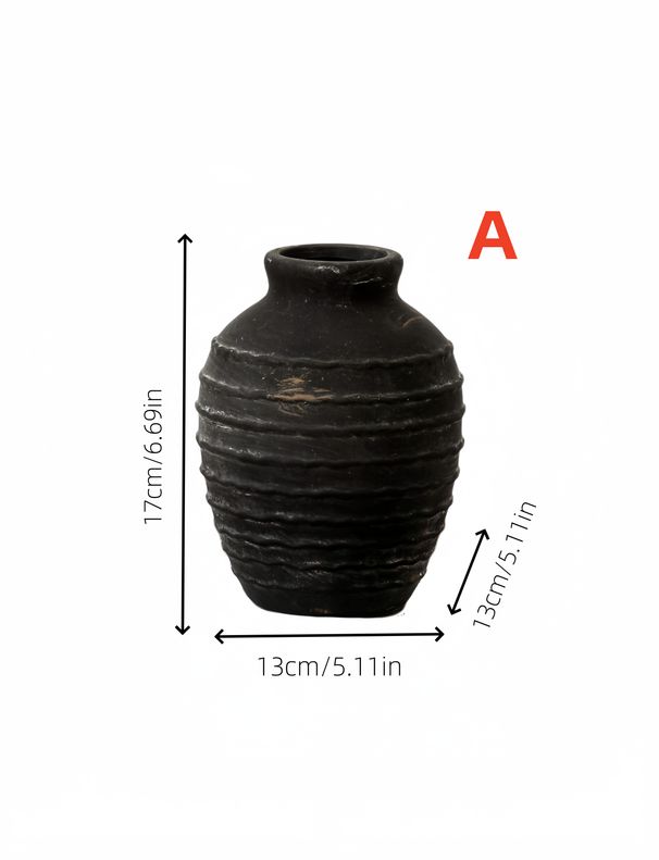 Ceramic Antique Vase Enhances The Beauty Of The Entrance And Is Also An Exquisite Decorative Ornament On The Desktop Of An Office Or Tea Room_maomaolike.com