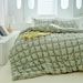 Quilted Comforter Set 3 Pieces Padded Warm Bedding Embossed Design_maomaolike.com