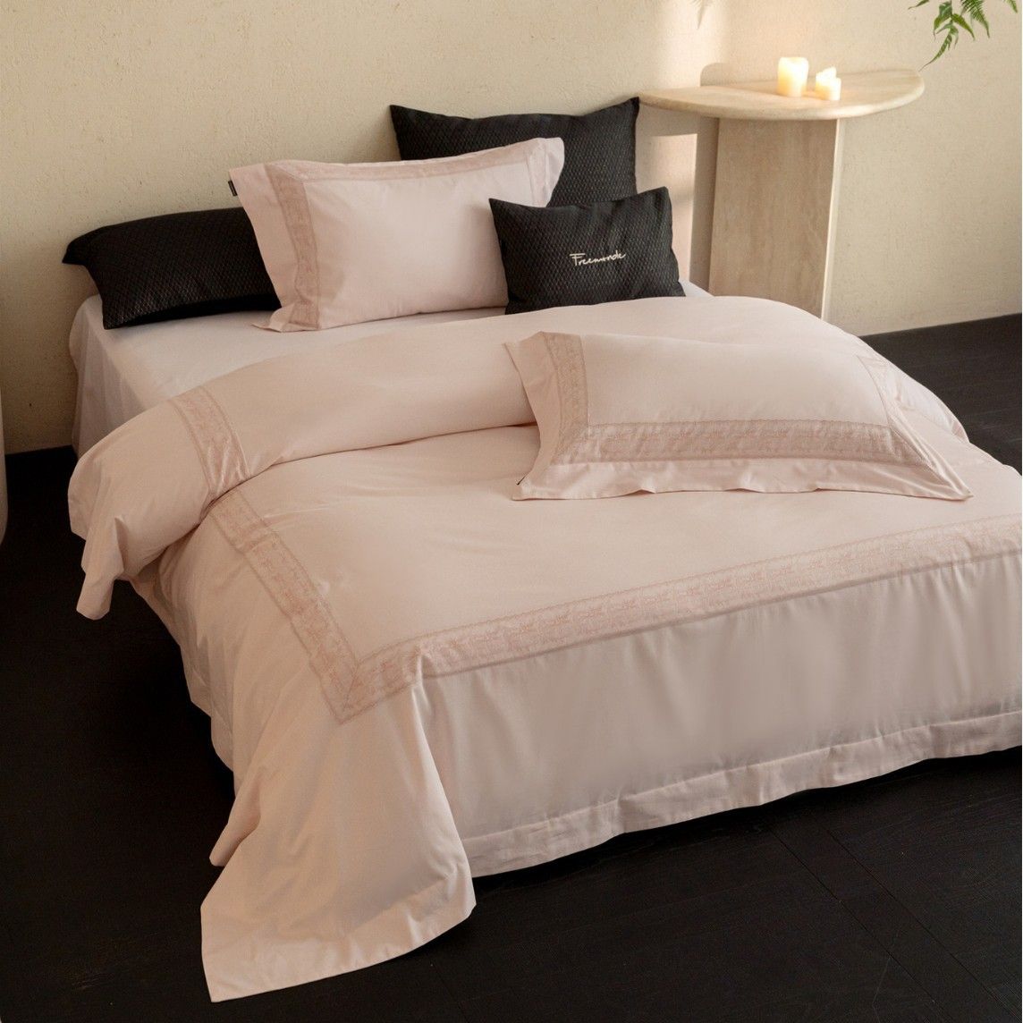 Italian Minimalist Style Liweilan Solid Color Warm Bedding Set Baby Skin Pure Cotton Brushed Four-Piece Home Textile_maomaolike.com