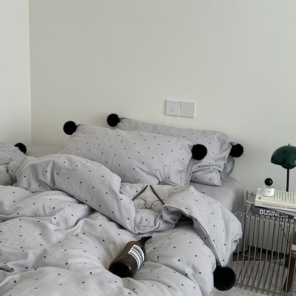 Wholesale INS Japanese Pure Cotton Double Layer Crepe All-Cotton Simple Nordic Style Polka Dot Pom-Pom Four-Piece Set_maomaolike.com