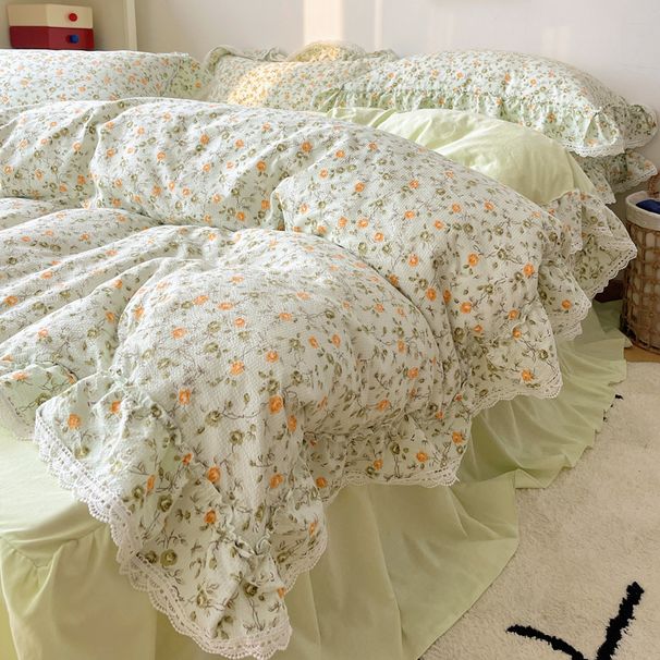 Wholesale INS Korean Skin-Friendly Washed Wrinkled Bubble Cotton Edge Princess Style Pastoral Floral Four-Piece Set_maomaolike.com