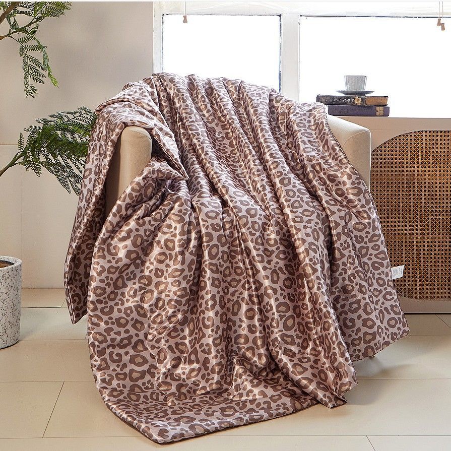 Leopard Print Satin Thin Blanket Single Air Conditioning Cover Blanket_maomaolike.com