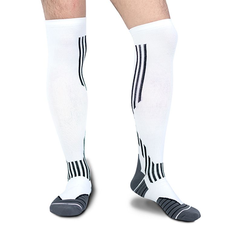 Ladder pressure football sports socks mid tube long elastic socks basketball football running marathon sports pressure socks_maomaolike.com