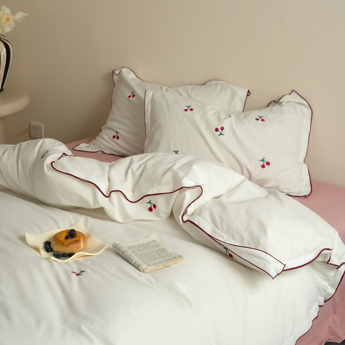 Wholesale INS Korean Embroidered Cherry Pure Four-Piece Pastoral Style Full Yarn-Dyed Dense Overlock Washed Cotton 4-Piece Set_maomaolike.com