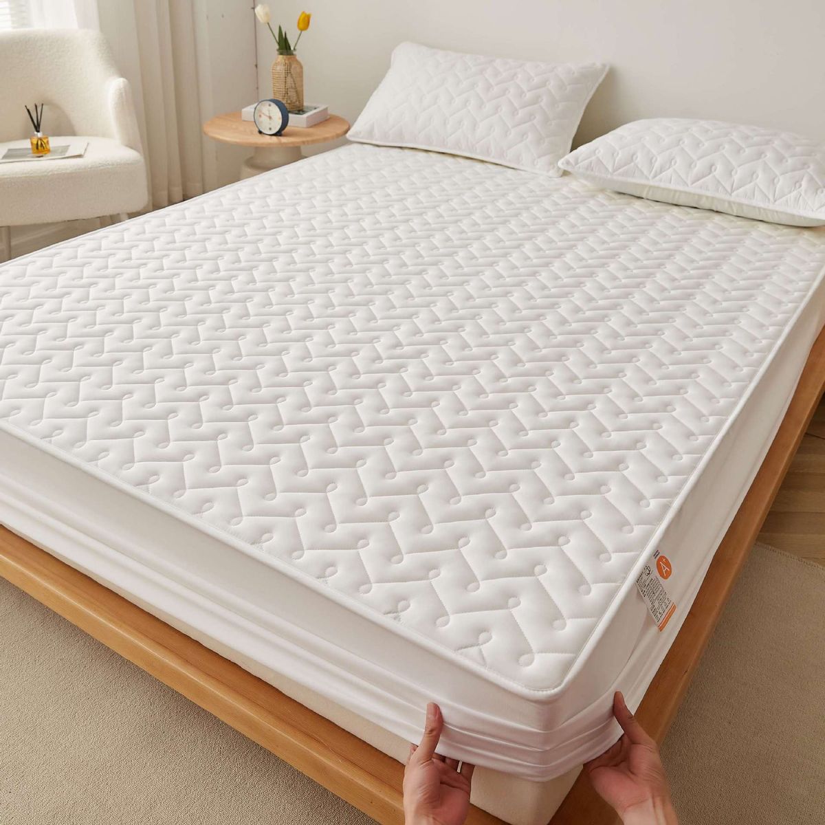 Washed Cotton Quilted Thickened Dustproof Protector Non-Slip Bed Sheet Mattress Cover Wholesale_maomaolike.com