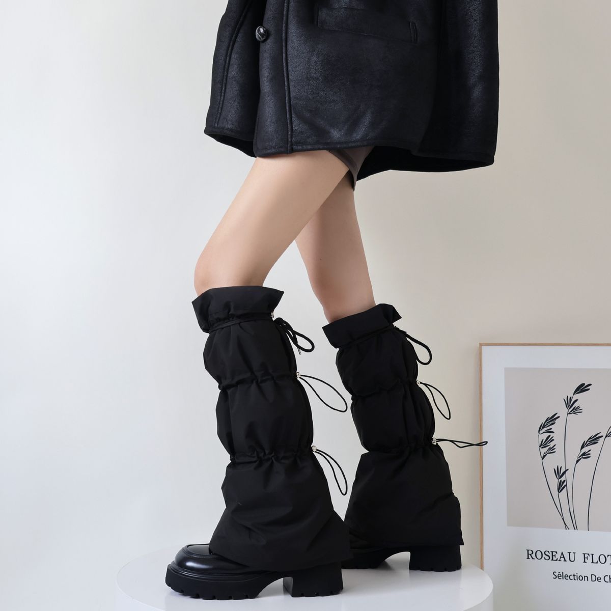 Winter thickened drawstring non slip down jacket leg covers gray calf windproof coldproof black personalized warm boot covers for women_maomaolike.com