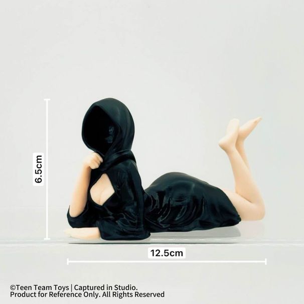 Black Robe Queen Halloween Mysterious Bookshelf Desktop Decoration Figurine_maomaolike.com
