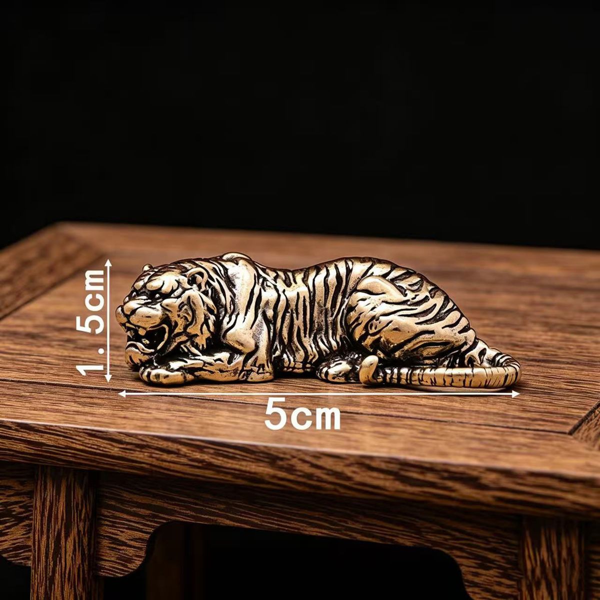 Vintage Hollow Tiger Bronze Figurine Statue, Compact Tea Pet Ornament For Study Desk And Household Interior Decoration
_maomaolike.com