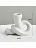 Simple And Elegant Ceramic Candlestick_maomaolike.com
