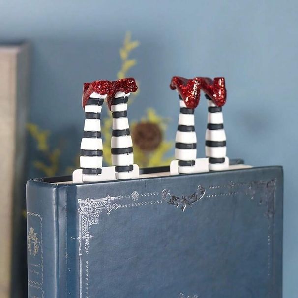 HALF A NINE Quirky High Heels Bookmark, PVC Material, Fun & Cute Book Marker, English Text, Creative DIY Accessory For Readers And Book Enthusiasts_maomaolike.com