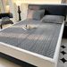 Factory Wholesale Solid Color Thickened Crystal Velvet Bed Protector Quilted European Style Pattern Mattress Export Foreign Trade_maomaolike.com