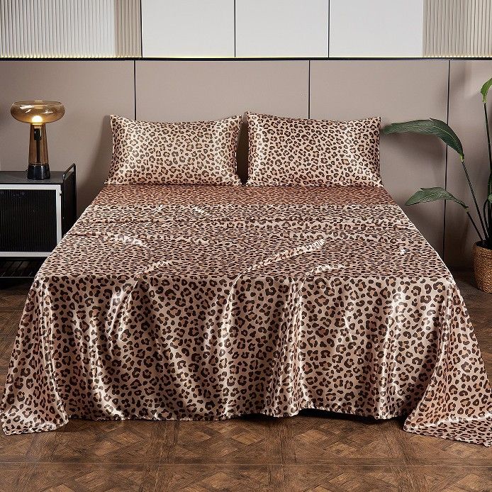 Satin Silk Printed Bed Sheet Bed Sheet Pillowcase Digital Printing Silver Leopard Four Piece Set_maomaolike.com