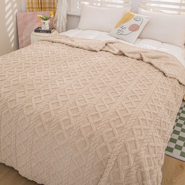 Foreign Trade Taffeta Coral Fleece Student Nap Sofa Cover Gift Blanket Air Conditioning Quilt Wholesale_maomaolike.com