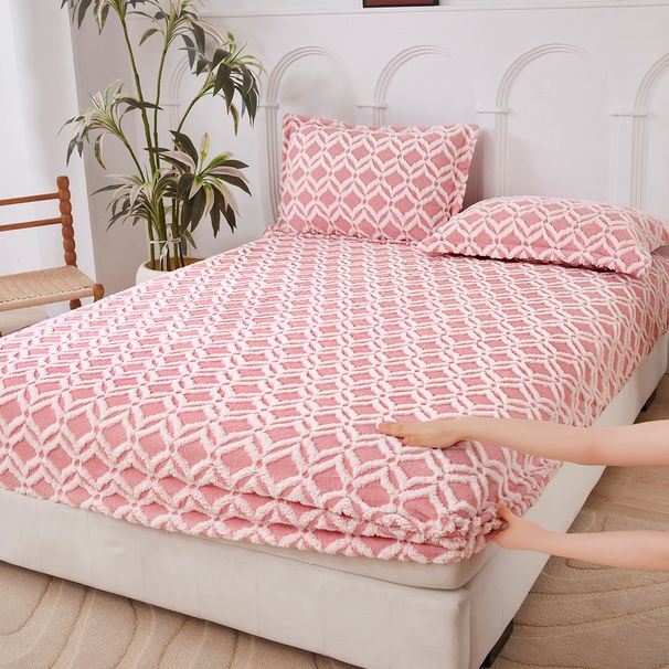 2025 New Taffeta Velvet Single Piece Milk Coral Cover Mattress Protector Winter Fleece Bed Sheet_maomaolike.com