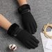Winter warm women's outdoor windproof and water-repellent driving and riding can touch the screen plus velvet thickening_maomaolike.com