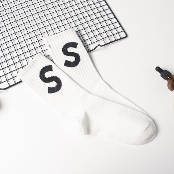 Socks women summer thin middle tube socks pure cotton ins trendy letters wear sports net celebrity couple ladies middle tube socks_maomaolike.com