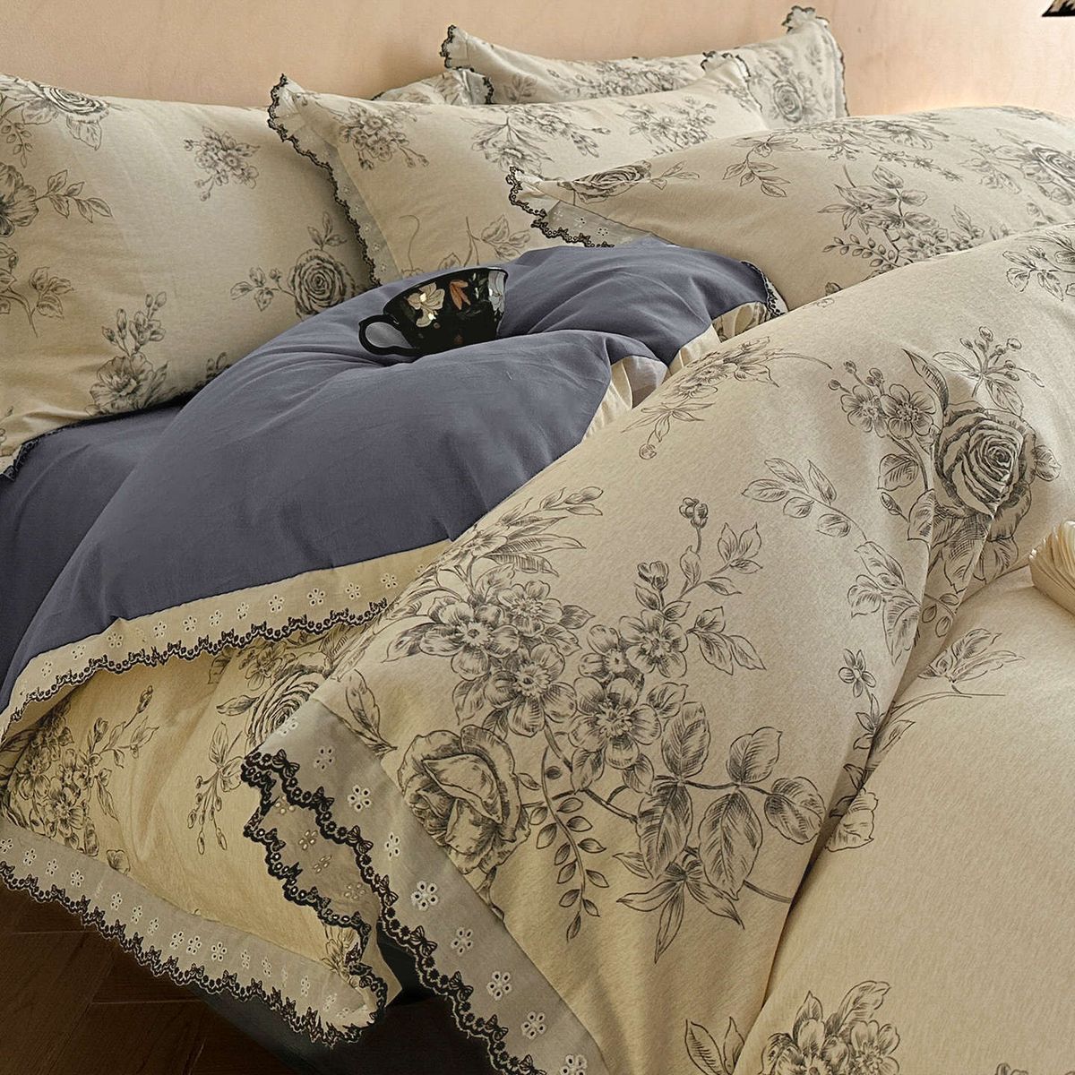 2026 Spring New 100% Brushed Thickened Pure Cotton Vintage Style Lace Quilt Cover Bed Sheet Three-Piece Bedding Set 4_maomaolike.com