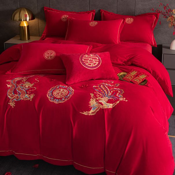 Milk Velvet Four-Piece Embroidered Festive Red Bed Sheet Set Double-Sided Thickened Warm Wedding Bedding_maomaolike.com