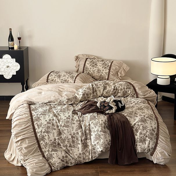 Wholesale French Retro Corduroy Pleated Four-Piece Autumn Winter Thickened Lace Trim Dove Milk Velvet 4-Piece Set_maomaolike.com