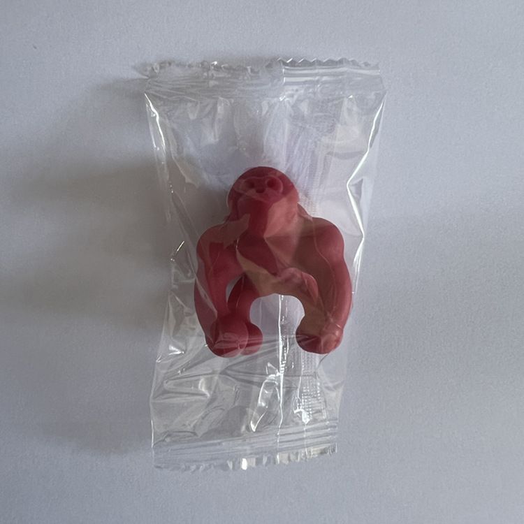 Creative kitchen gadgets Gorilla pot lid is too high to prevent overflow Chimpanzee silicone tea bag holder_maomaolike.com