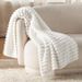 Thick Warm Flannel Blanket Solid Color Folded Edge Blanket_maomaolike.com
