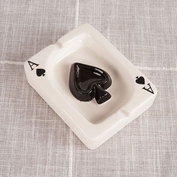 Creative Ceramic Poker-themed For Home Use, Trendy And Personalized Desktop Ashtray Decoration_maomaolike.com