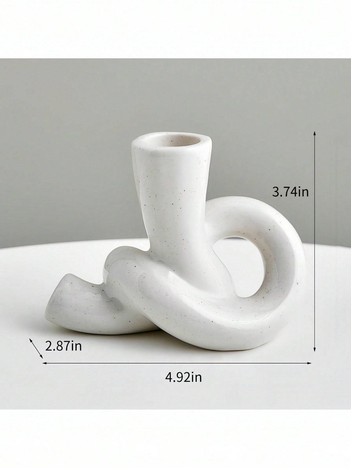 Simple And Elegant Ceramic Candlestick_maomaolike.com