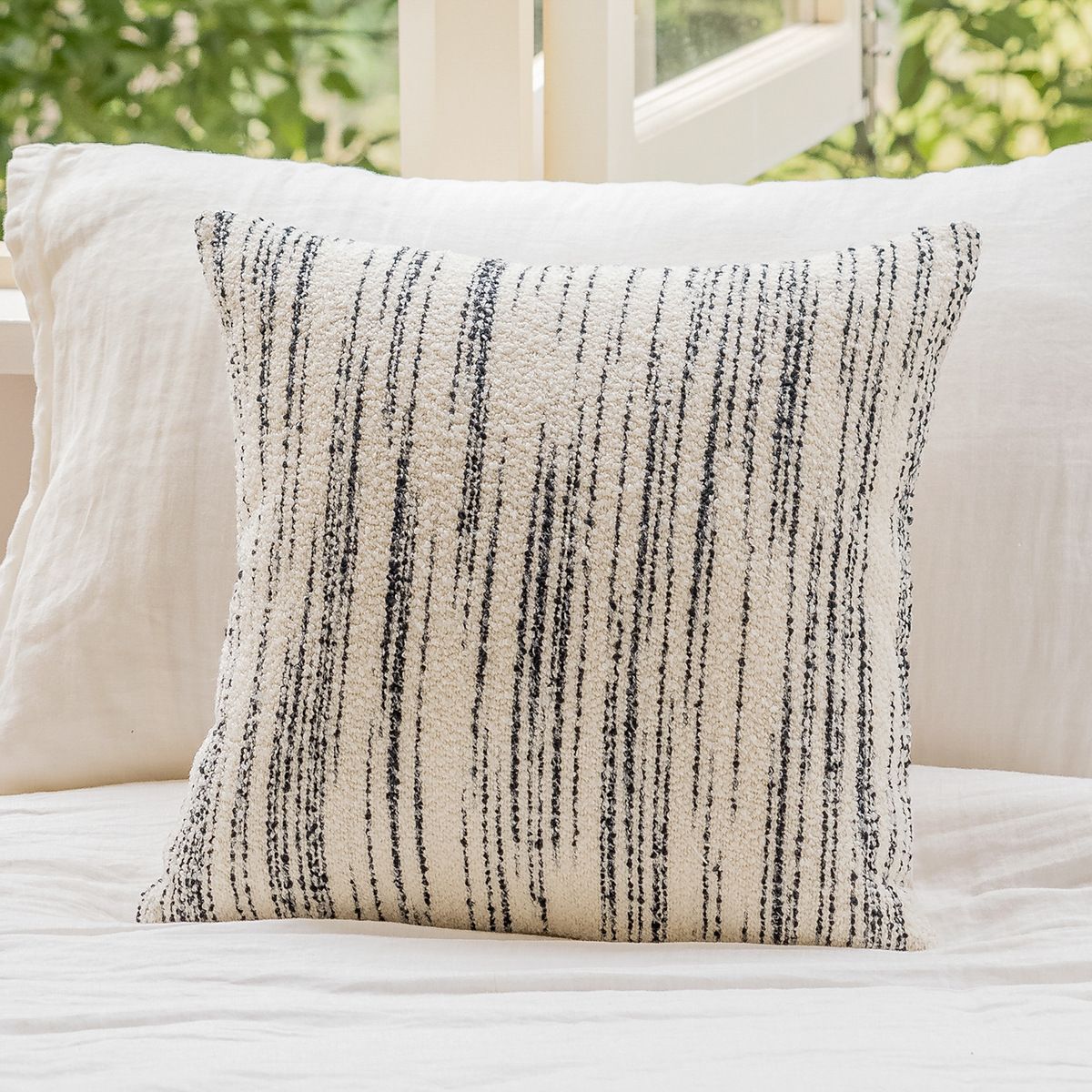 Household Accessories Black And White Sofa Pillow Cover French Living Room Horizontal Bedside Cushion Cover Woven Pillow Bed_maomaolike.com