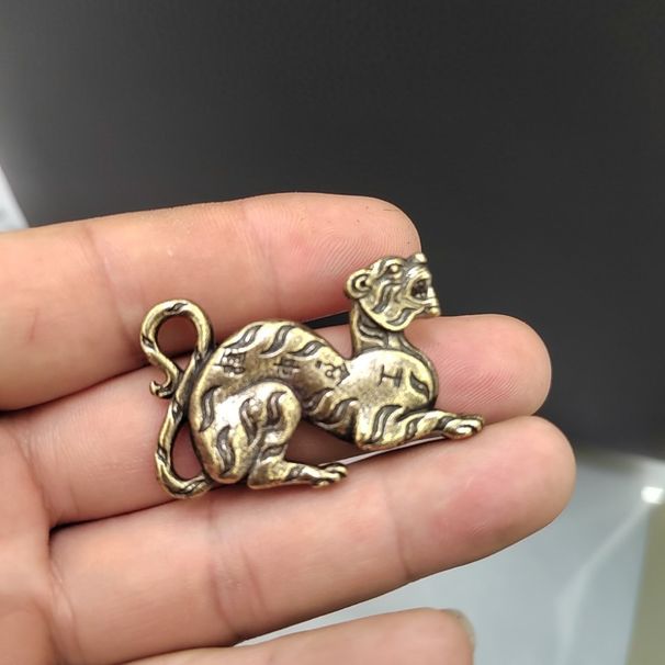 Pendant Copper-Plated Vintage Amulet Ornament Hanging Decoration Solid Zodiac Lying Tiger Small Copperware Copper Miscellaneous It_maomaolike.com