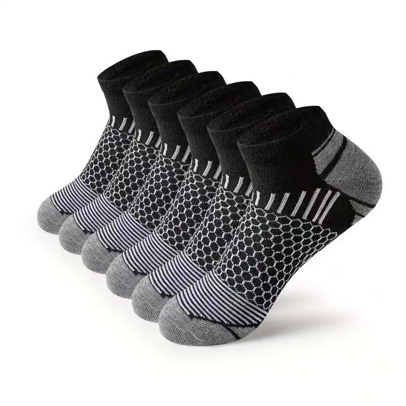Unisex Sports socks Running basketball outdoor socks men's breathable wicks socks boat socks_maomaolike.com