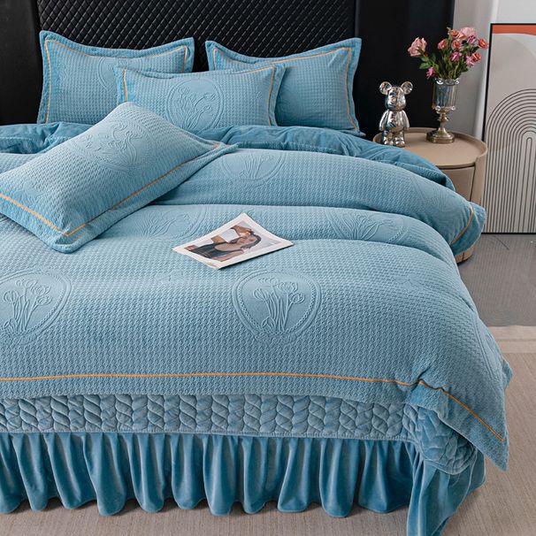 Wholesale Nordic Style Carved Four-Piece Autumn Winter Thickened Bed Cover Jacquard Milk Warm Coral Velvet 4-Piece Set_maomaolike.com
